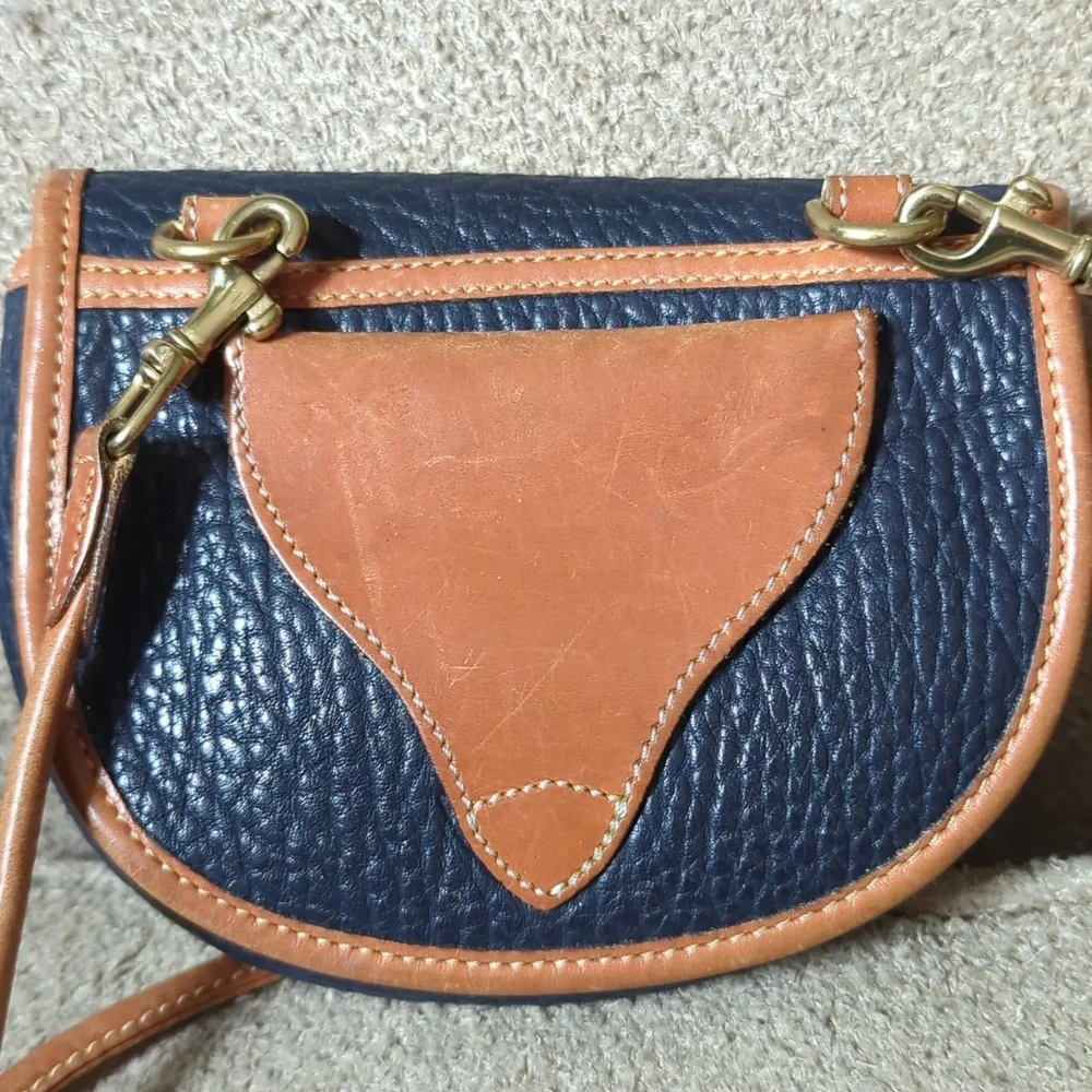 Vintage Dooney & Bourke Cavalry crossbody - Picture 4 of 5